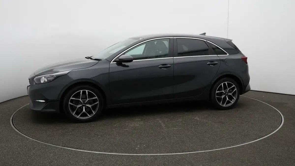 2022-kia-ceed-15-t-gdi-3-hatchback-big-58