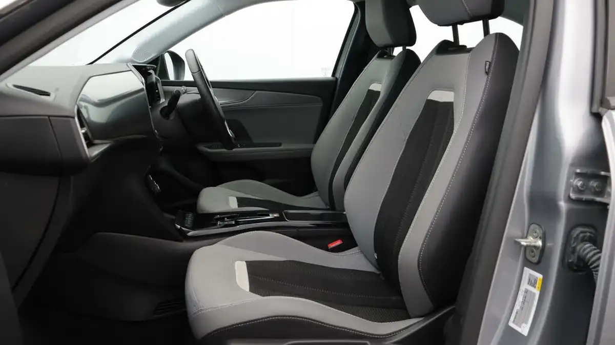 2022-vauxhall-mokka-e-elite-premium-big-14
