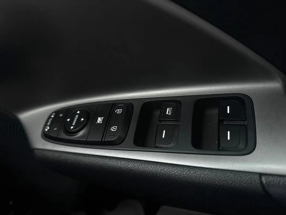 2022-kia-niro-16-gdi-2-139bhp-156kwh-big-17