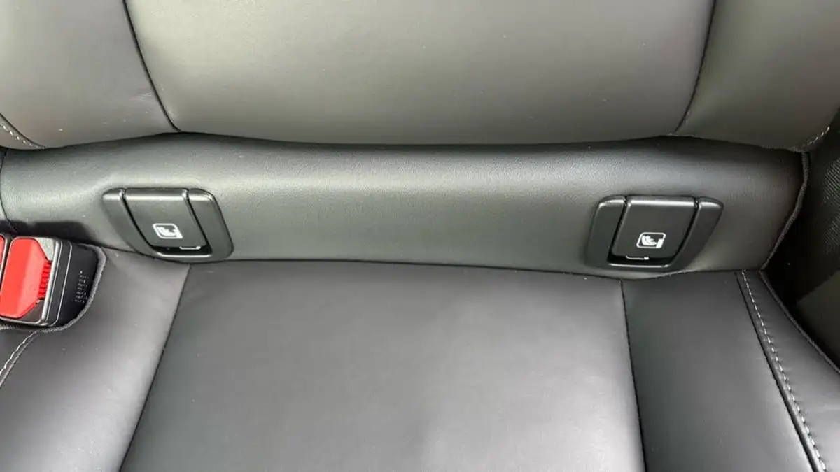 2021-volvo-xc60-20-b5-inscription-big-27