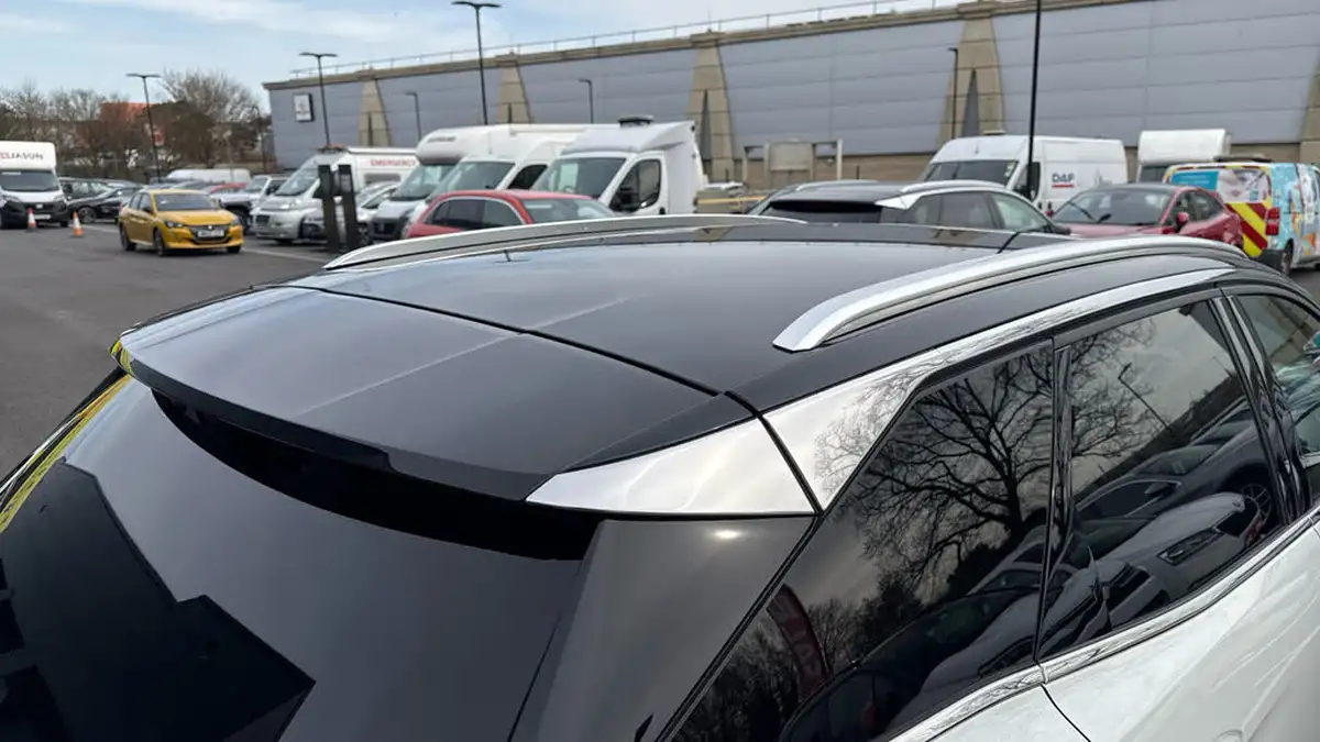 2023-peugeot-3008-suv-12-puretech-gt-130bhp-ss-eat8-big-47