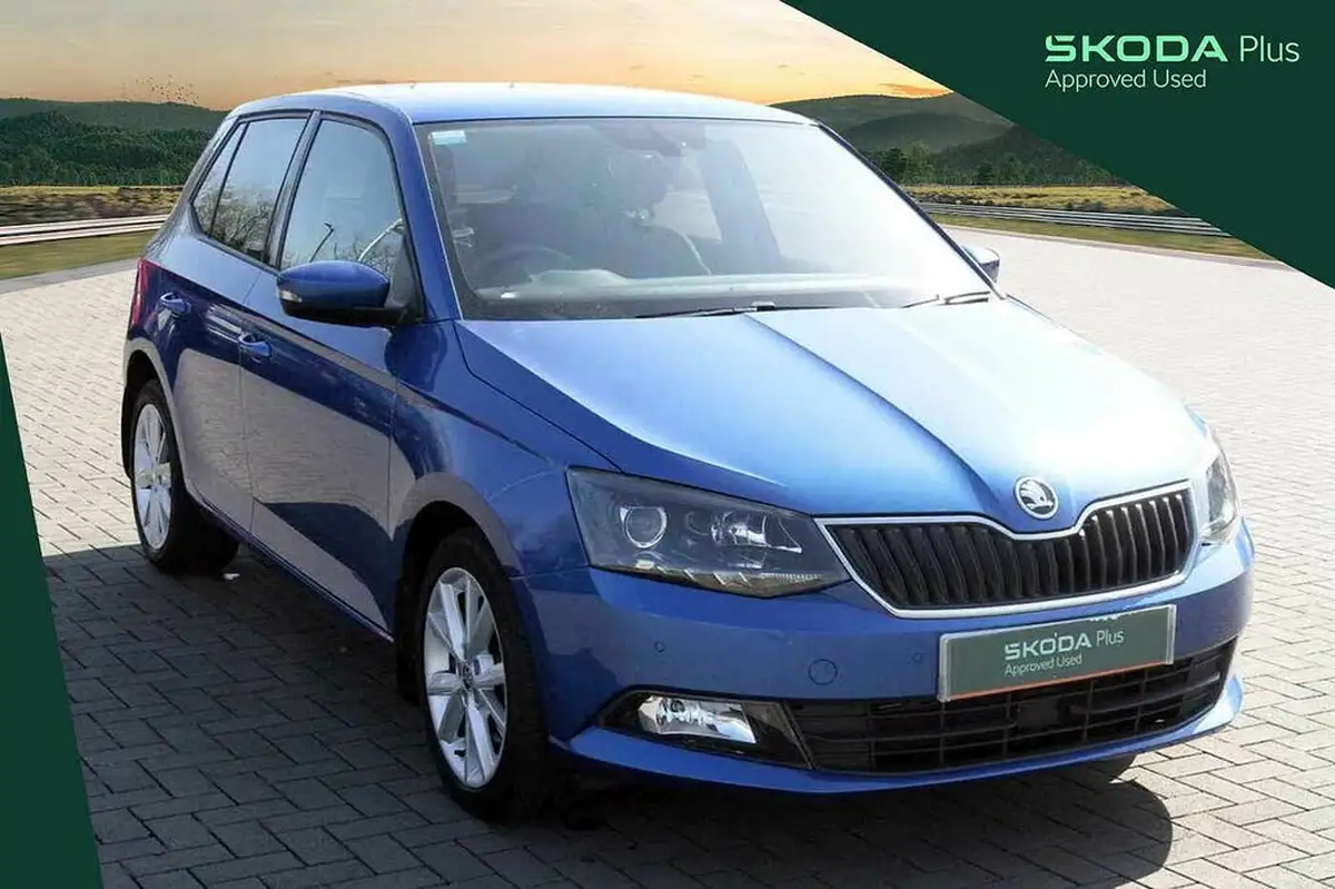 2016-skoda-fabia-big-0