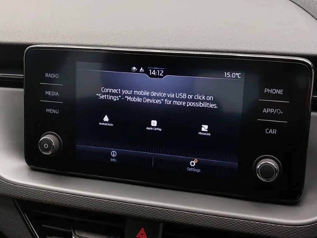 2022-skoda-kamiq-10-tsi-se-109ps-big-13