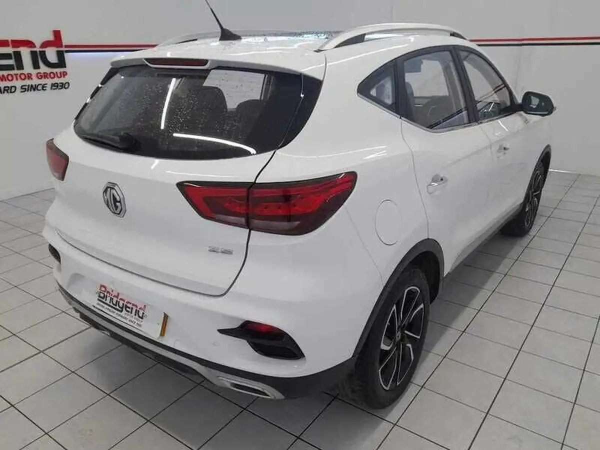 2022-mg-zs-suv-10t-gdi-exclusive-big-5