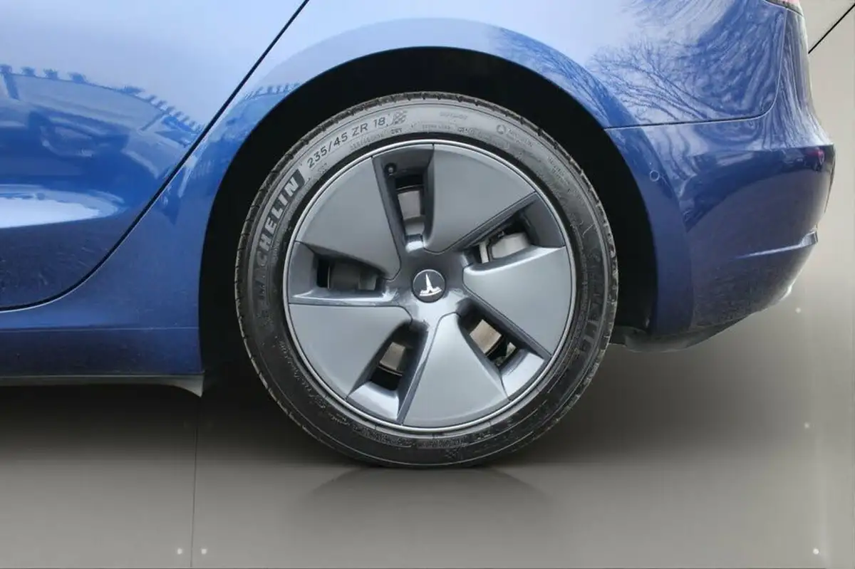 2021-tesla-model-3-e-standard-plus-big-31