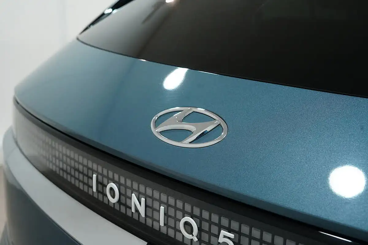 2022-hyundai-ioniq-5-e-ultimate-217ps-73kwh-rwd-big-9
