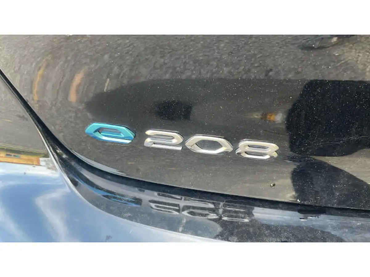 2022-peugeot-208-e-allure-premium-big-27