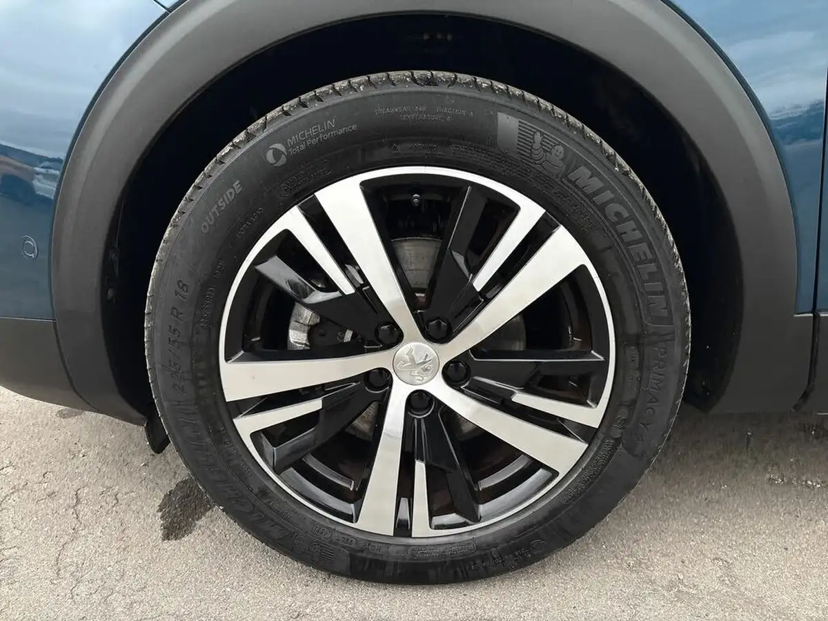 2022-peugeot-5008-suv-15-bluehdi-gt-eat8-big-6