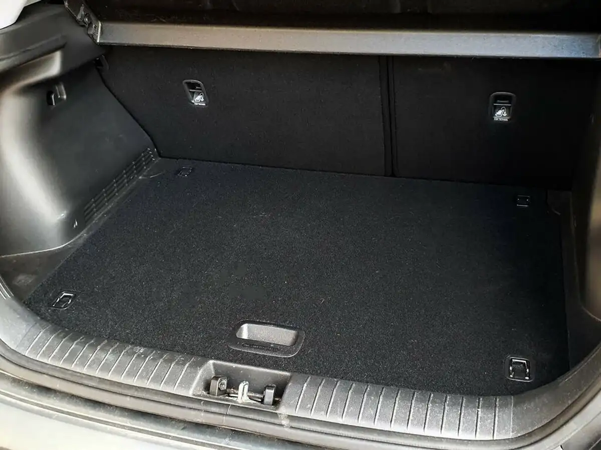 2022-hyundai-kona-16-gdi-premium-big-51