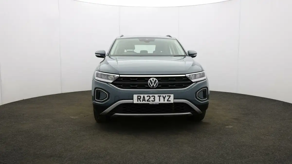 2023-volkswagen-t-roc-10-tsi-life-big-33