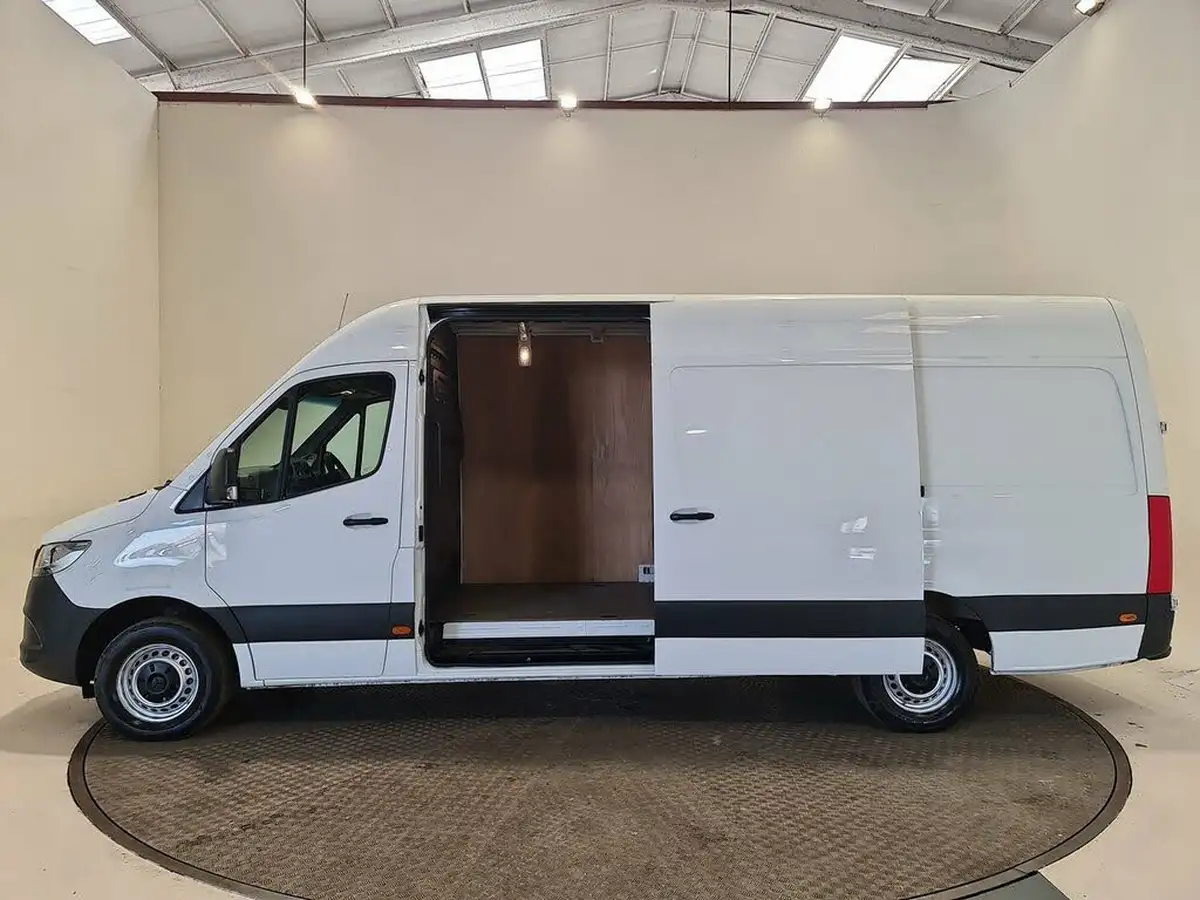 2021-mercedes-benz-sprinter-21cdi-314-l3h2-progressive-panel-big-4