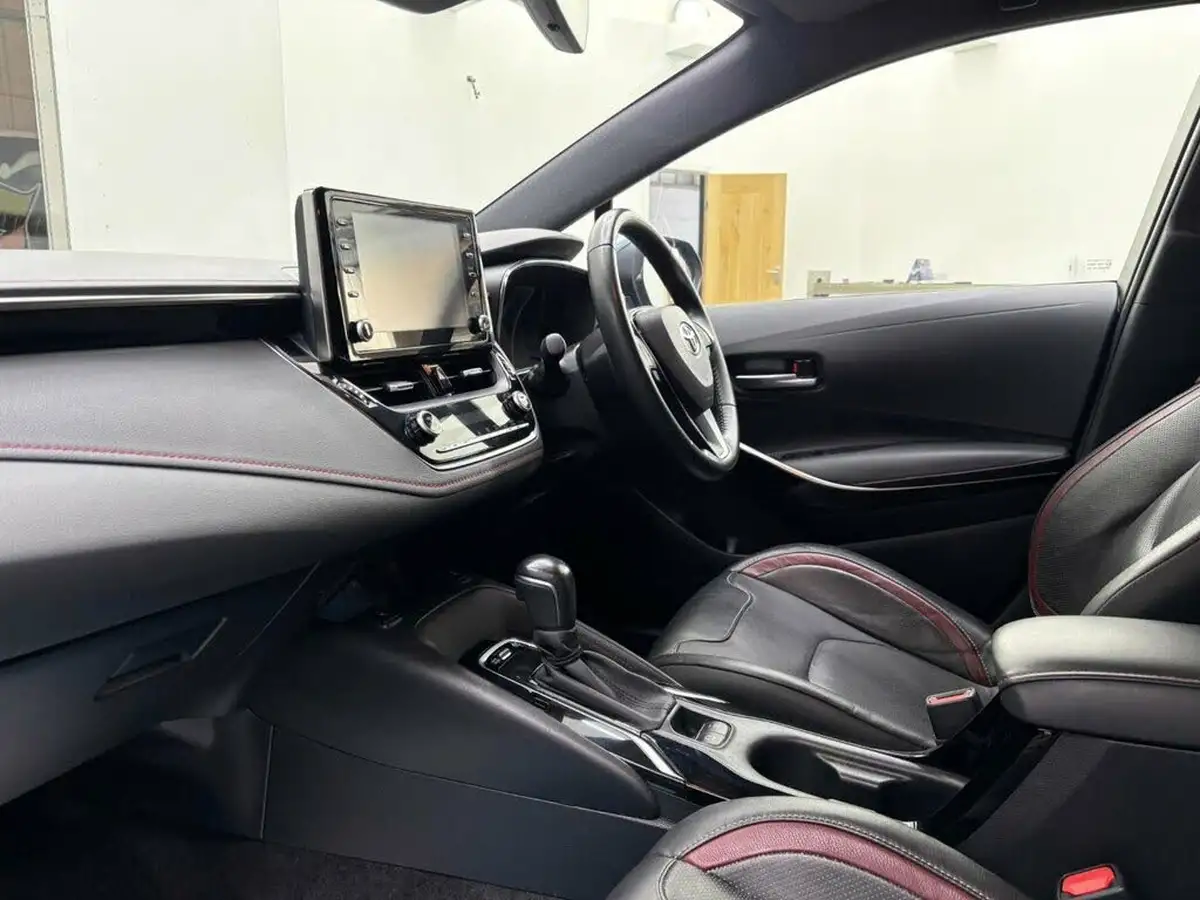 2021-toyota-corolla-18-vvt-i-excel-trk-hatchback-big-11