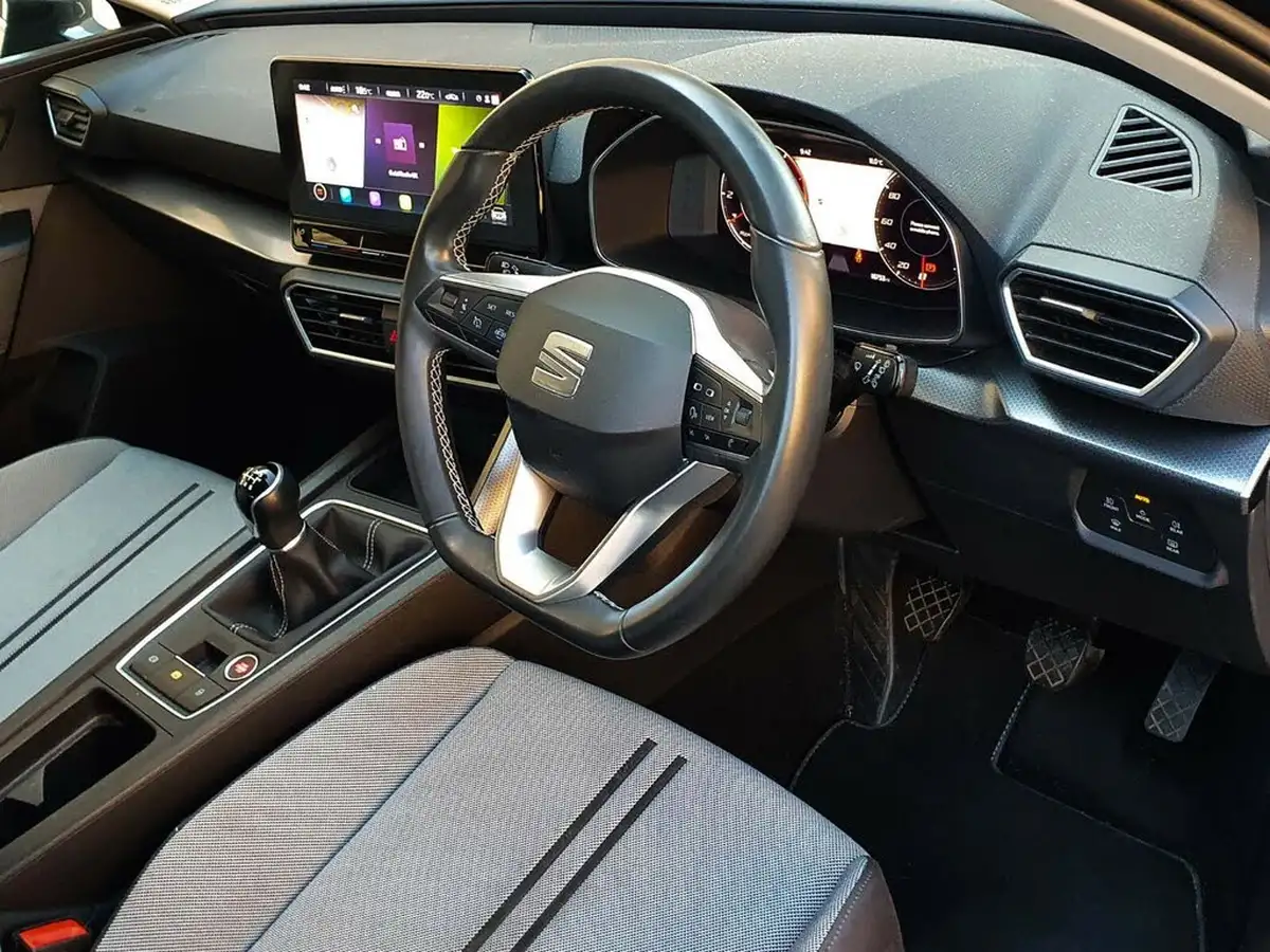 2022-seat-leon-10-tsi-evo-se-dynamic-hatchback-big-15