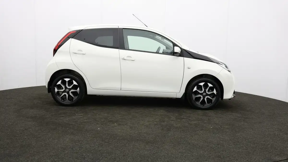 2018-toyota-aygo-10-vvt-i-x-plore-big-31