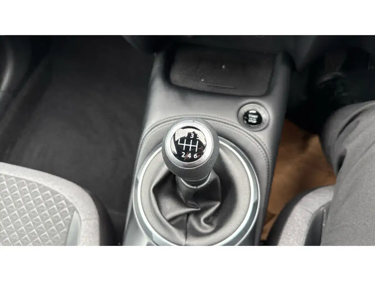 2024-nissan-juke-10-dig-t-n-connecta-big-33