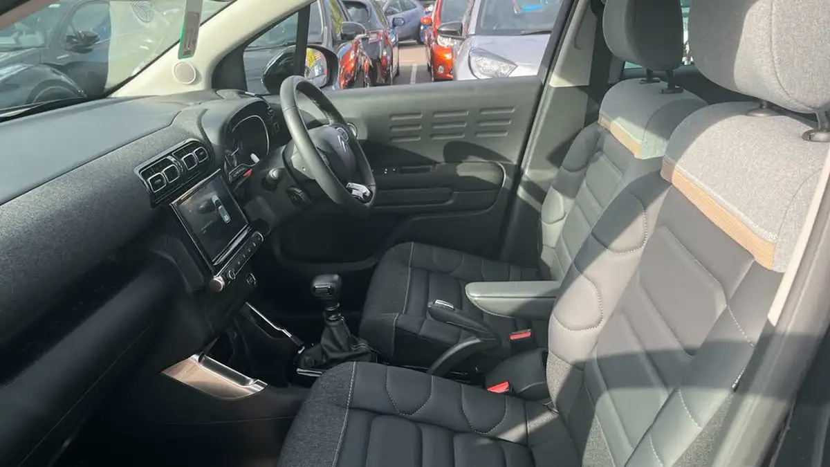 2022-citroen-c3-aircross-12-puretech-shine-plus-110ps-big-28