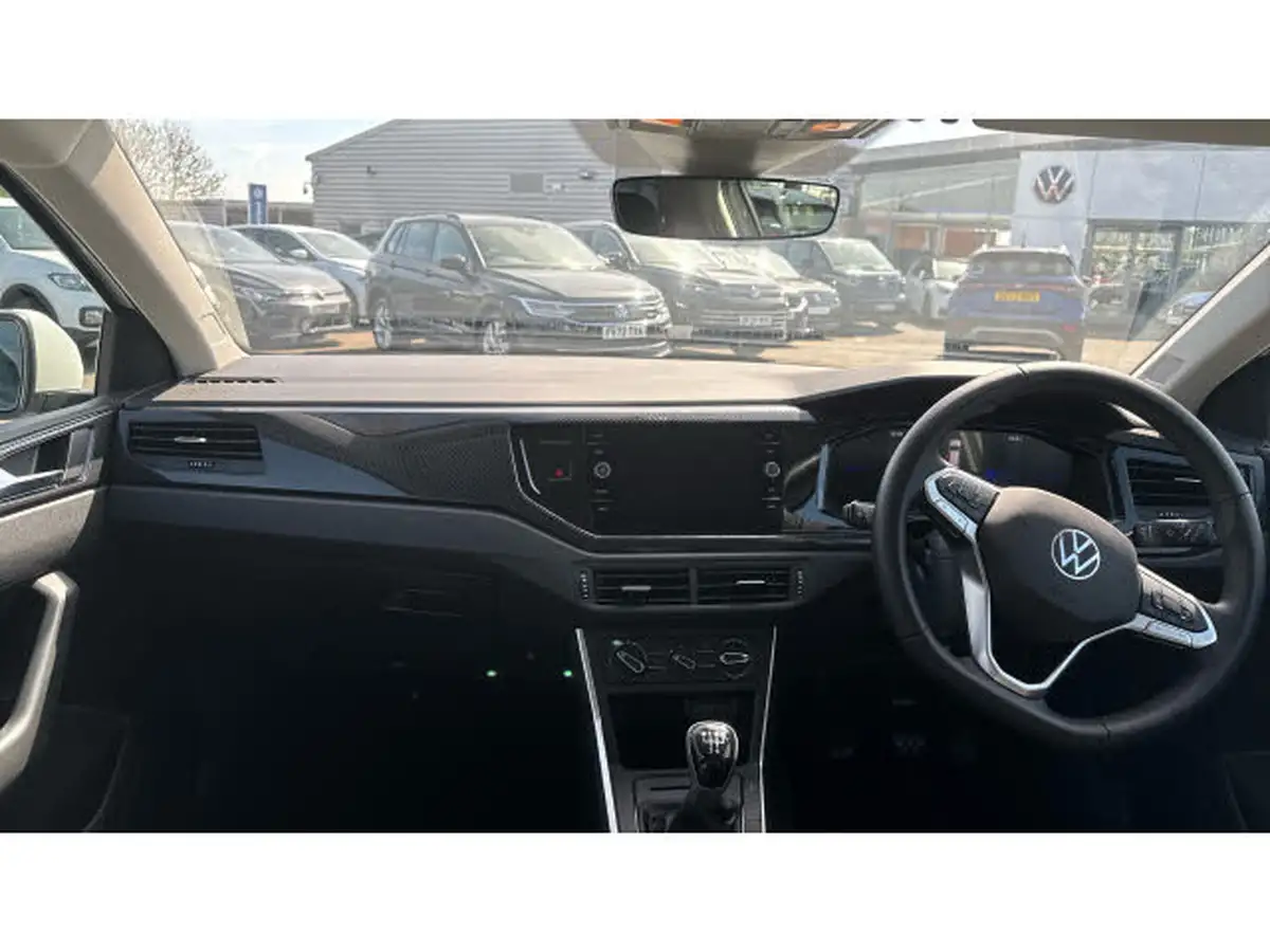 2024-volkswagen-polo-10-tsi-match-big-9