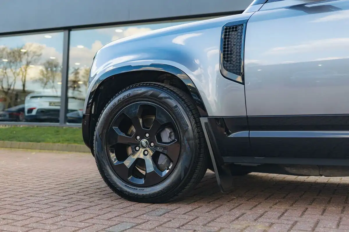 2021-land-rover-110-defender-20-p400e-x-dynamic-s-big-14