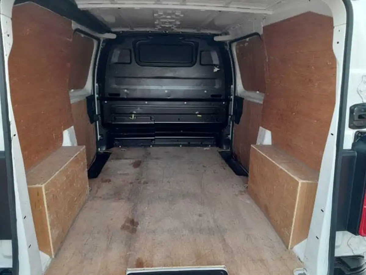 2021-peugeot-expert-20-bluehdi-professional-long-1400-eu6dt-panel-big-12