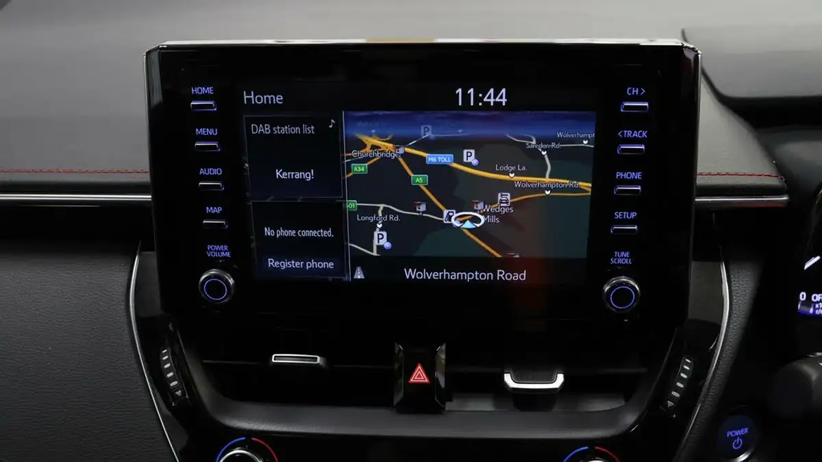 2020-toyota-corolla-18-vvt-i-excel-trk-hatchback-big-10