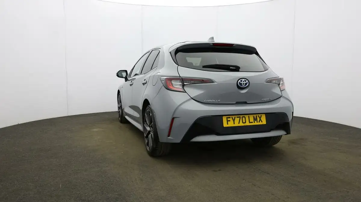 2020-toyota-corolla-18-vvt-i-excel-trk-hatchback-big-56