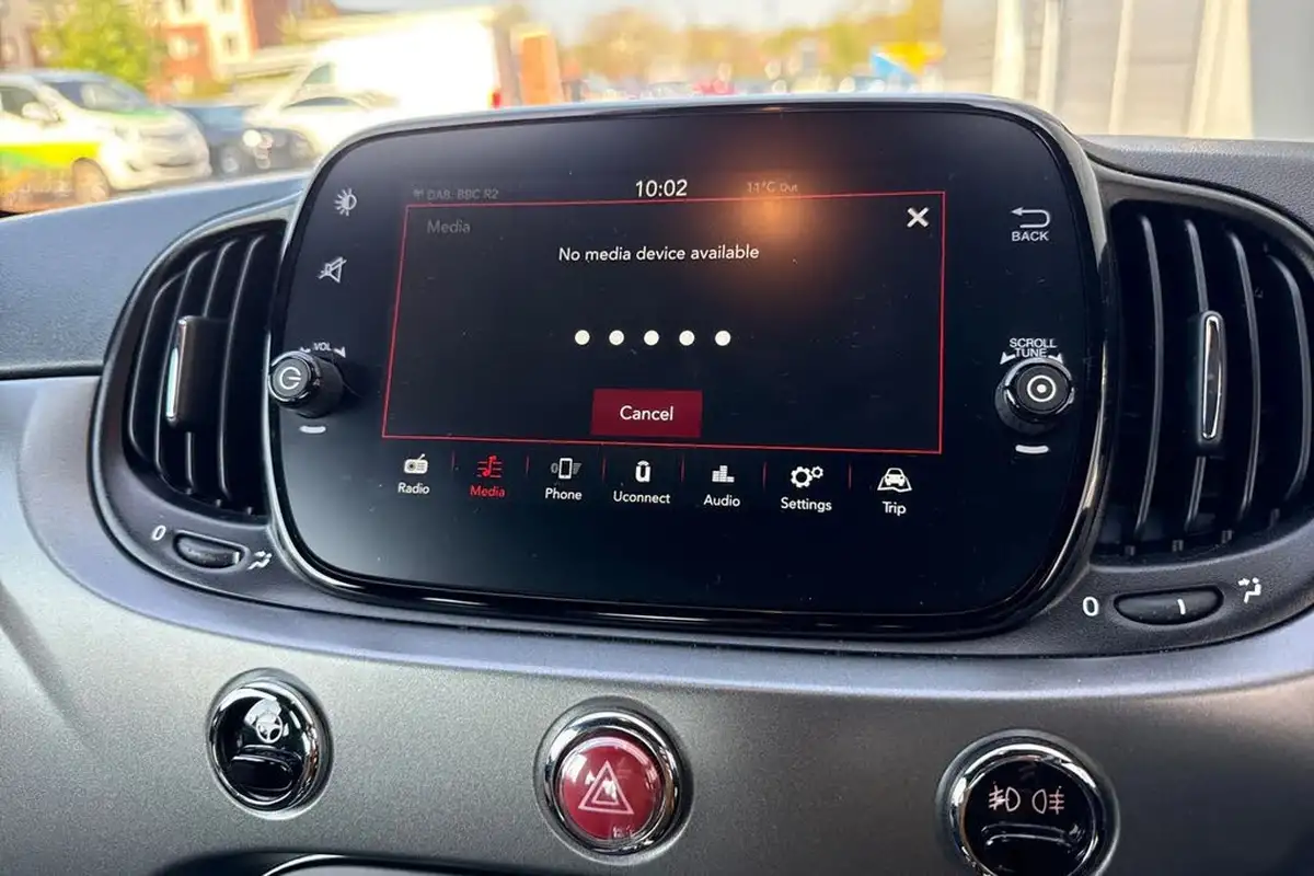 2019-fiat-500-12-s-big-41