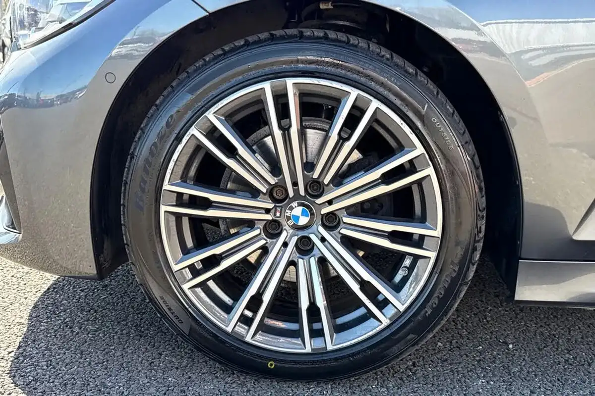 2021-bmw-3-series-20-320i-xdrive-m-sport-big-23