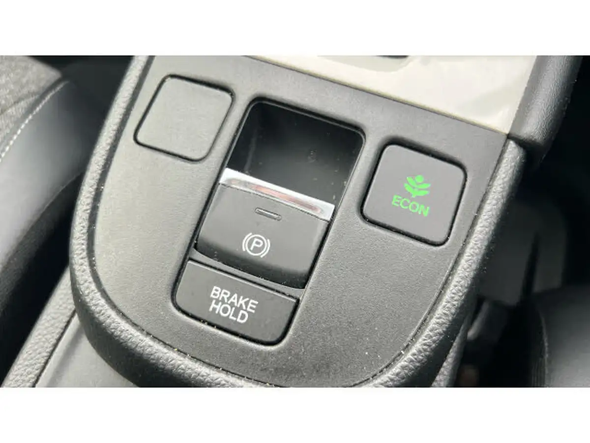 2021-honda-jazz-15-i-mmd-sr-109ps-big-24