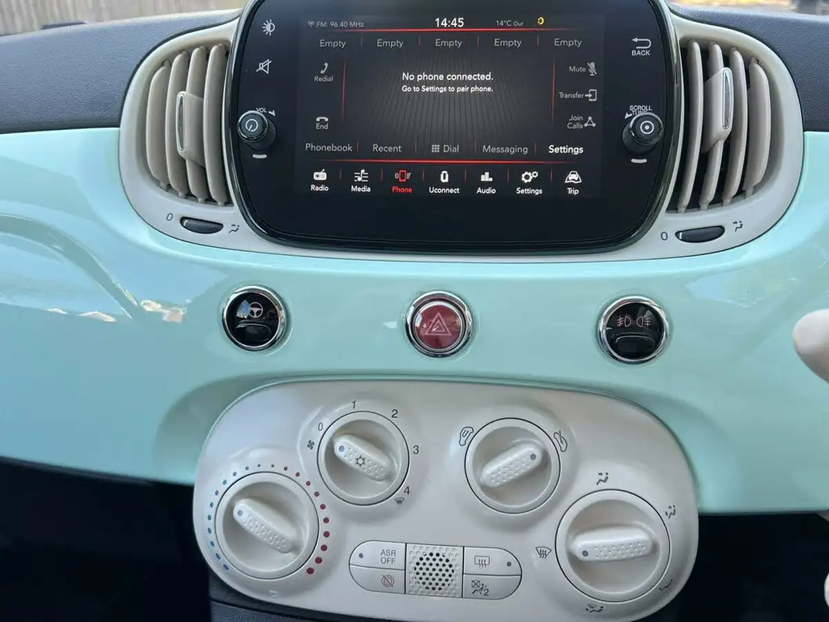 2019-fiat-500-12-lounge-big-14