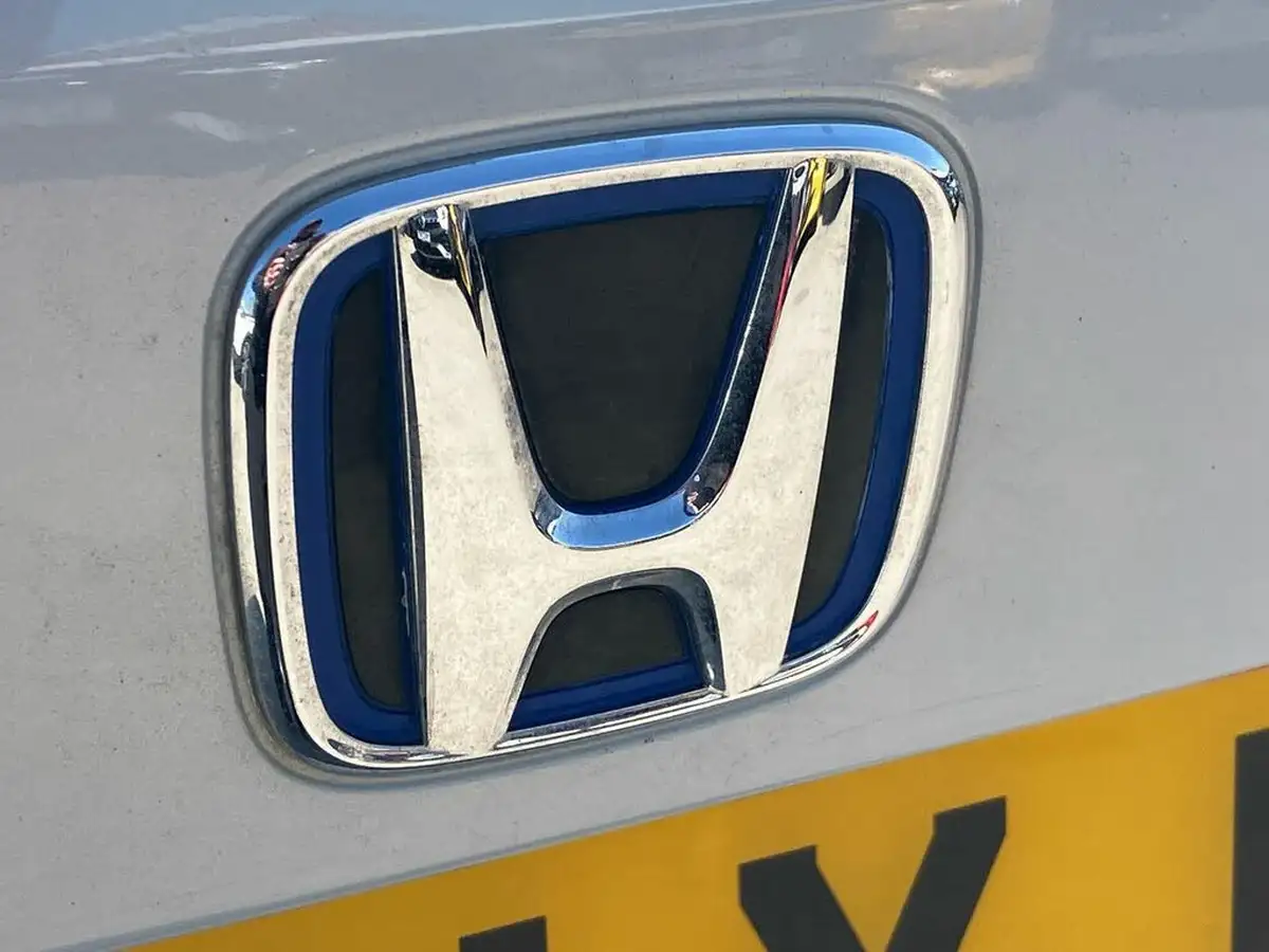2021-honda-jazz-15-i-mmd-ex-107ps-big-21