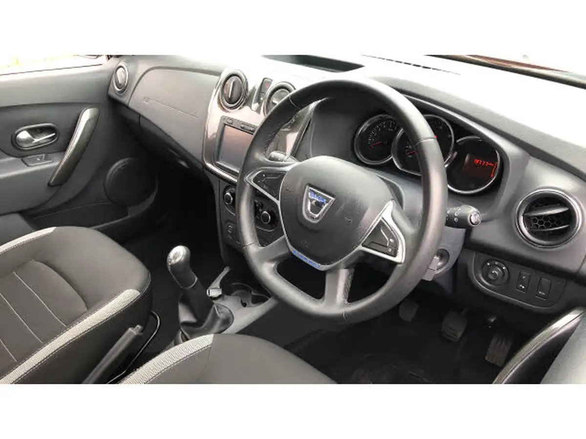2018-dacia-sandero-stepway-09-tce-comfort-big-10