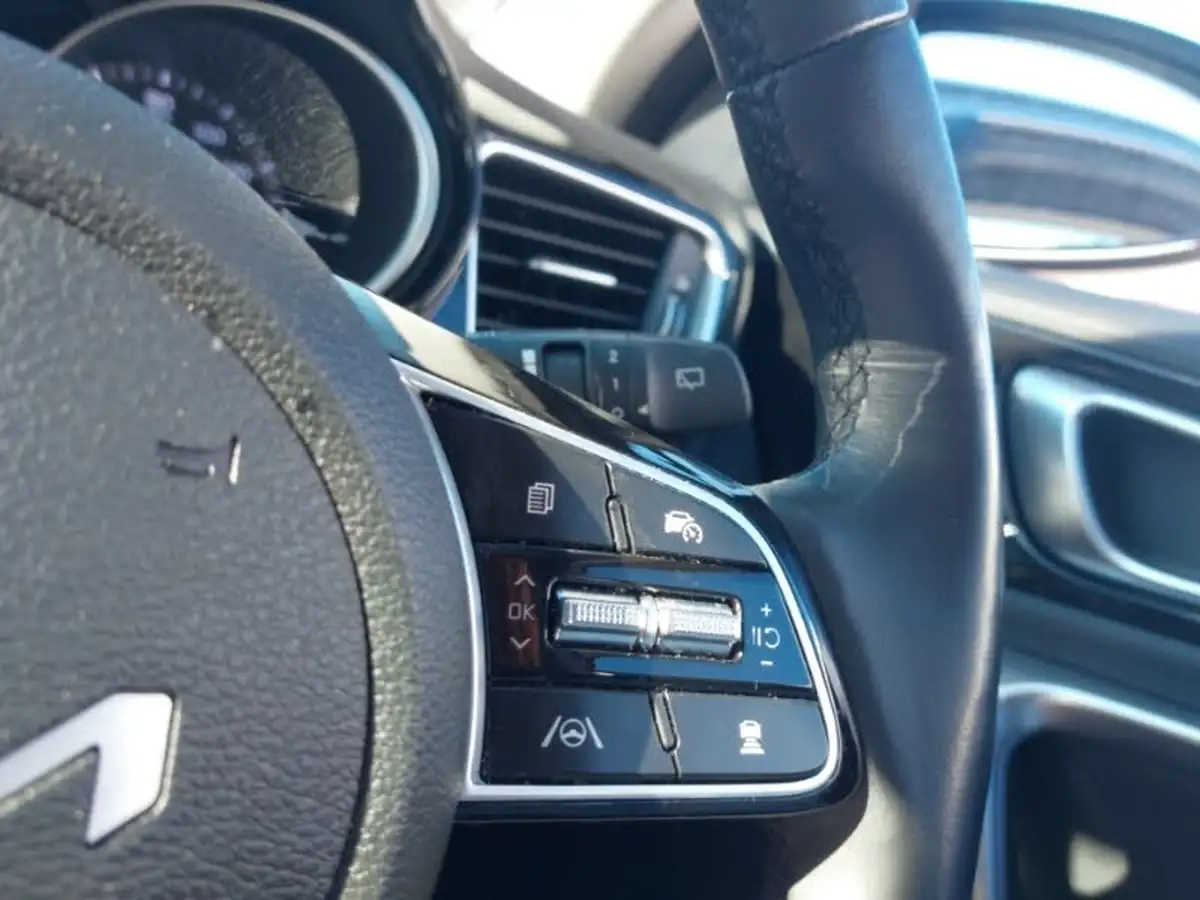 2024-kia-ceed-15-t-gdi-3-sportswagon-dct-big-15