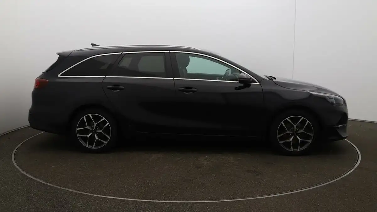 2022-kia-ceed-15-t-gdi-3-sportswagon-big-39
