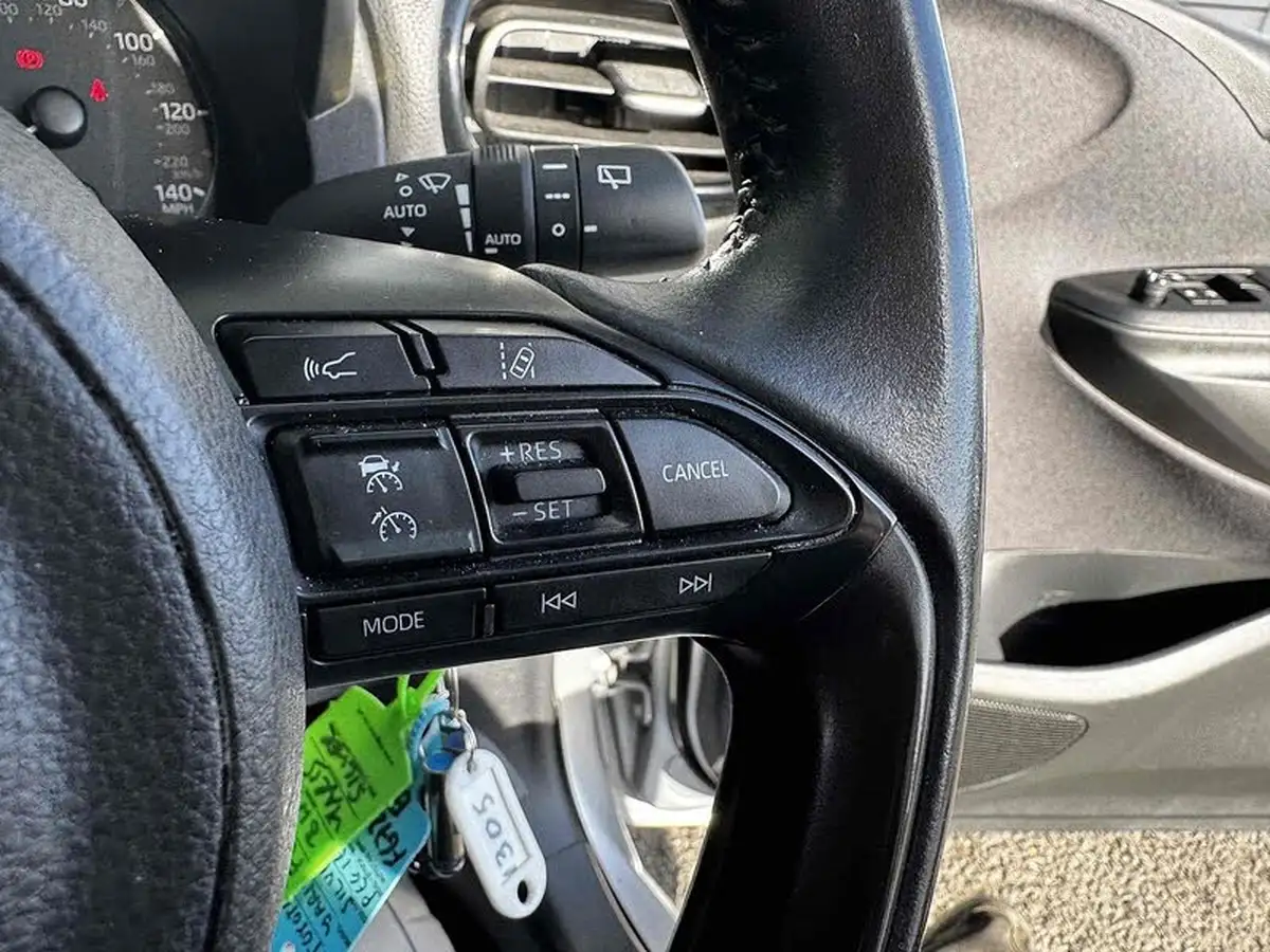 2022-toyota-yaris-15-vvt-i-icon-big-28