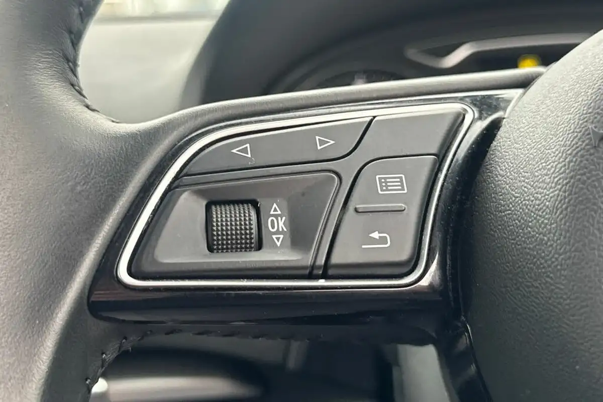 2018-audi-a3-15-tfsi-sportback-5d-big-10