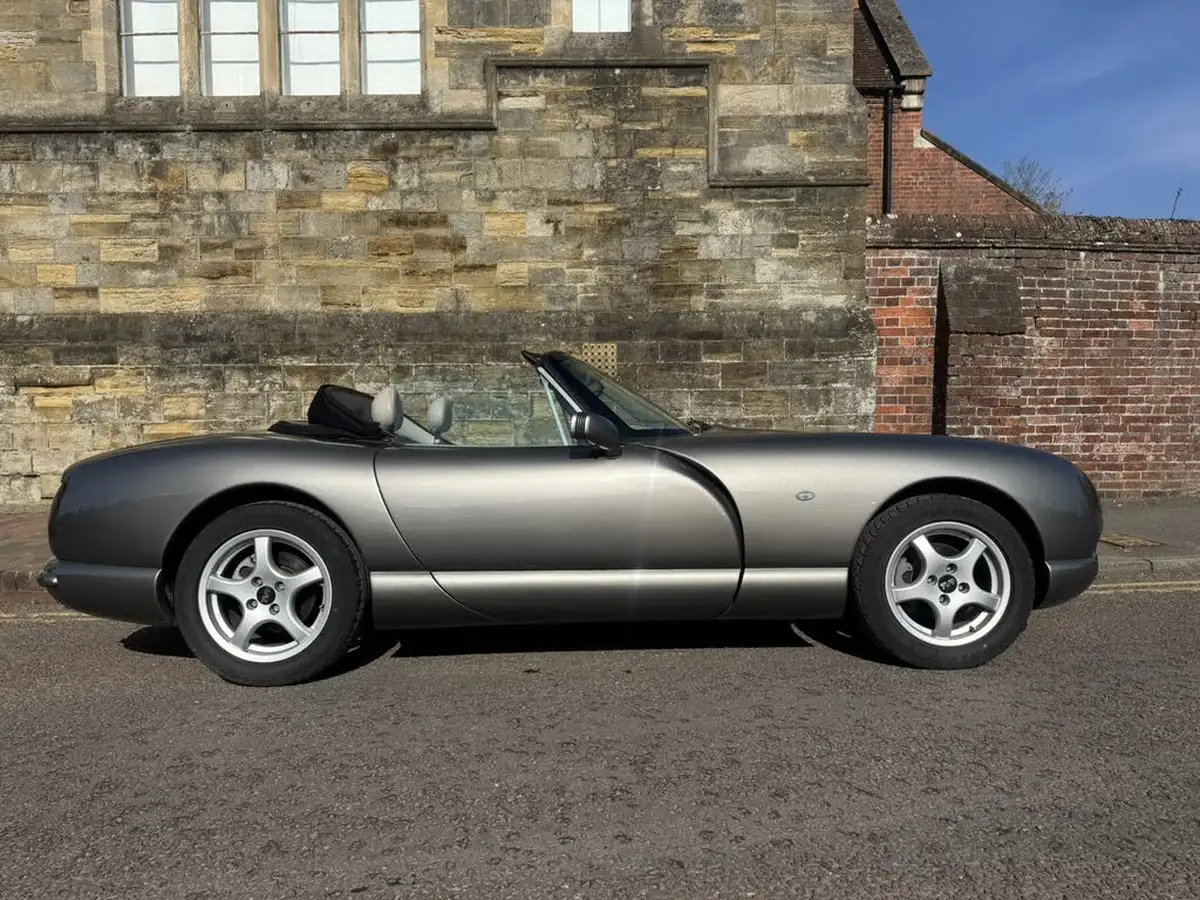 2002-tvr-chimaera-big-8