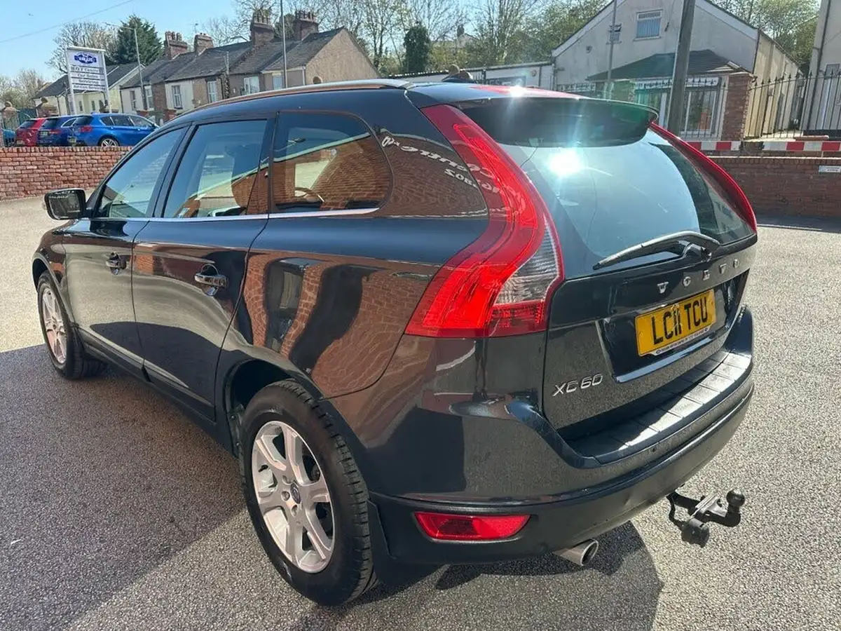 2011-volvo-xc60-24td-d5-se-lux-premium-215bhp-geartronic-big-51