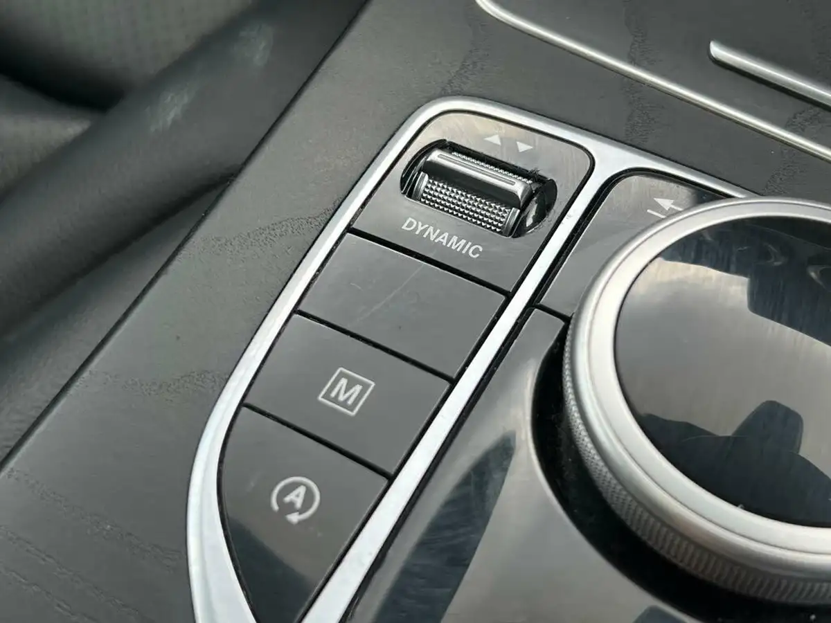 2018-mercedes-benz-glc-class-21d-glc250d-amg-line-premiumss-coupe-4d-big-48