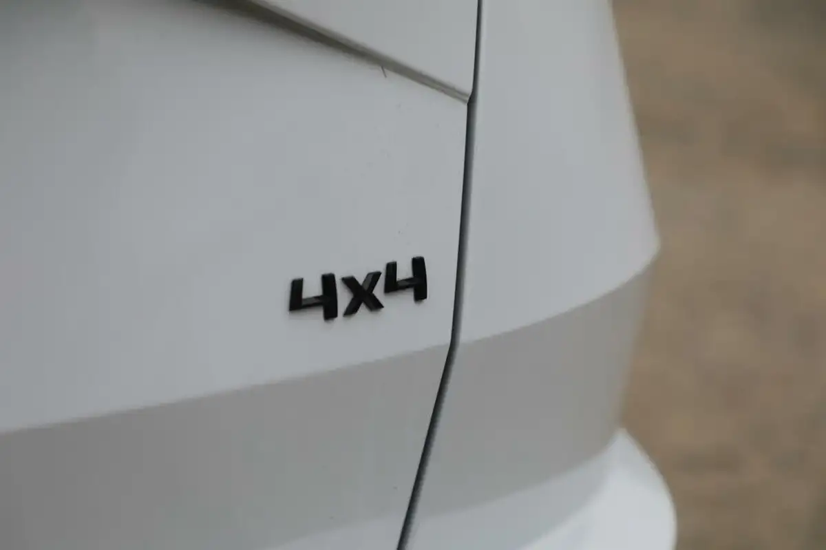 2023-skoda-karoq-20tdi-sportline-4x4-dsg-big-5