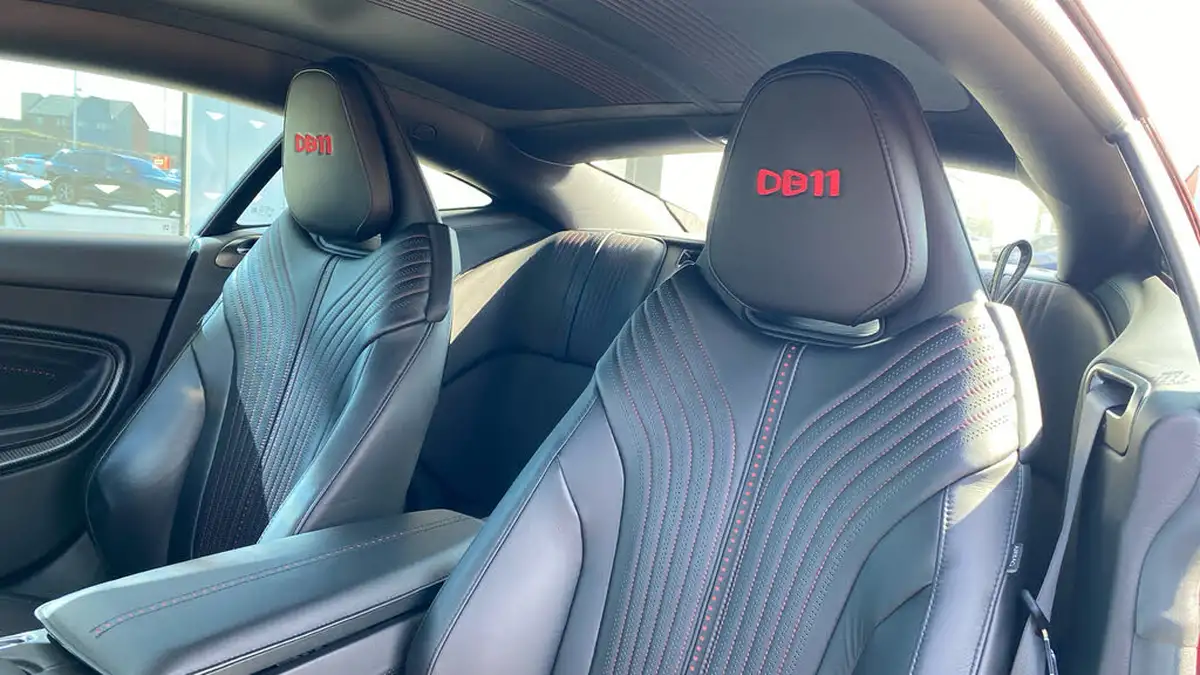 2019-aston-martin-db11-40-v8-big-22