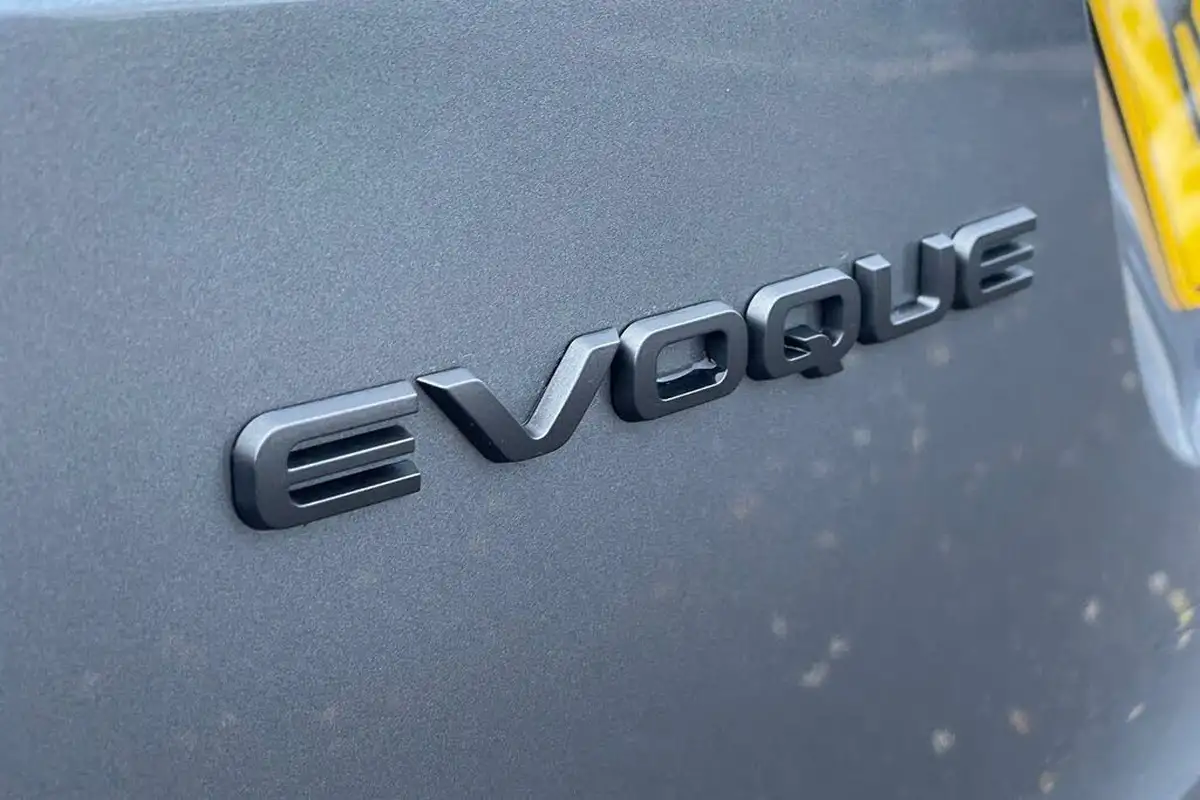 2024-land-rover-range-rover-evoque-20-d200-dynamic-se-big-56