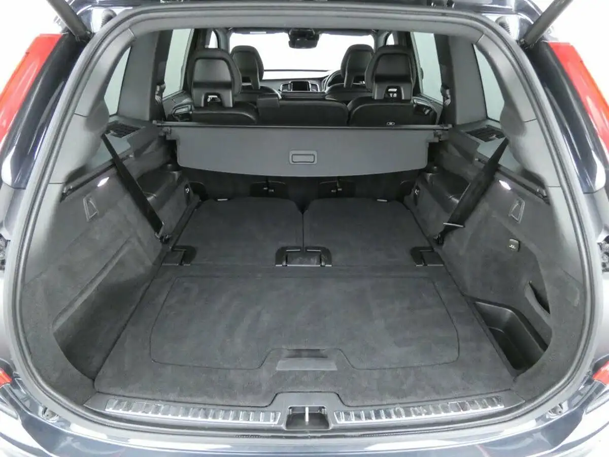 2021-volvo-xc90-20td-b5-r-design-big-23