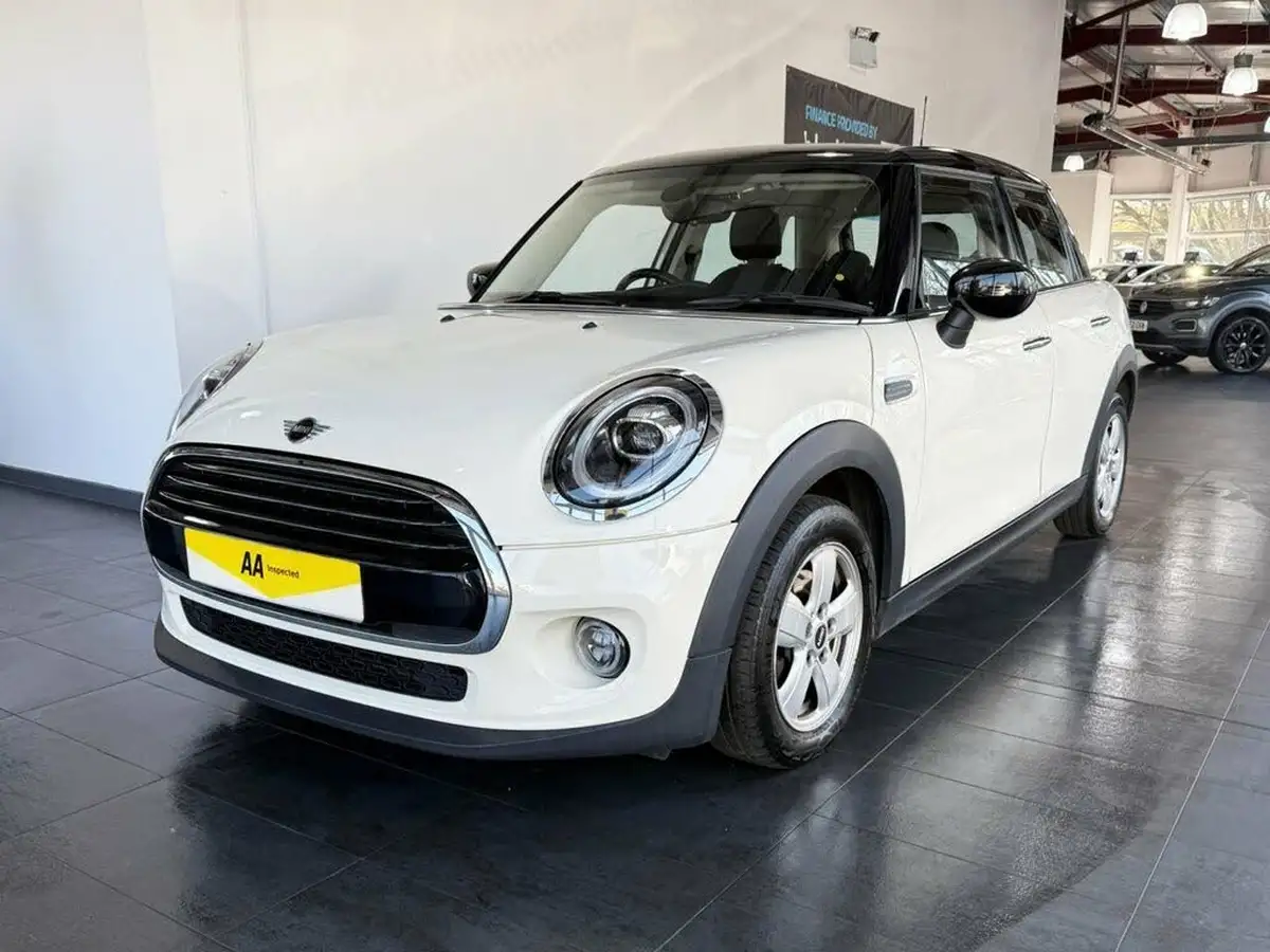 2019-mini-cooper-15-cooper-classic-hatchback-5d-big-3