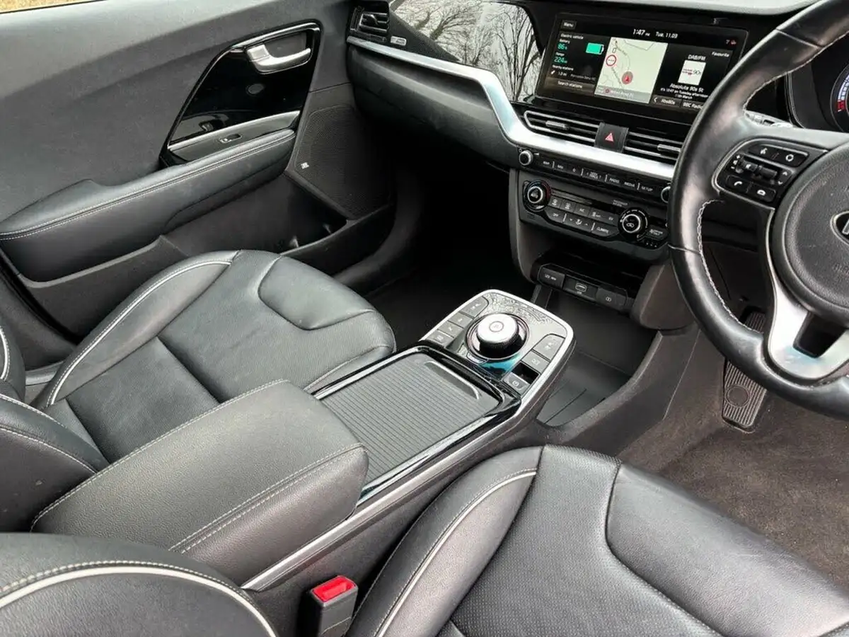 2021-kia-e-niro-ev-4-big-24