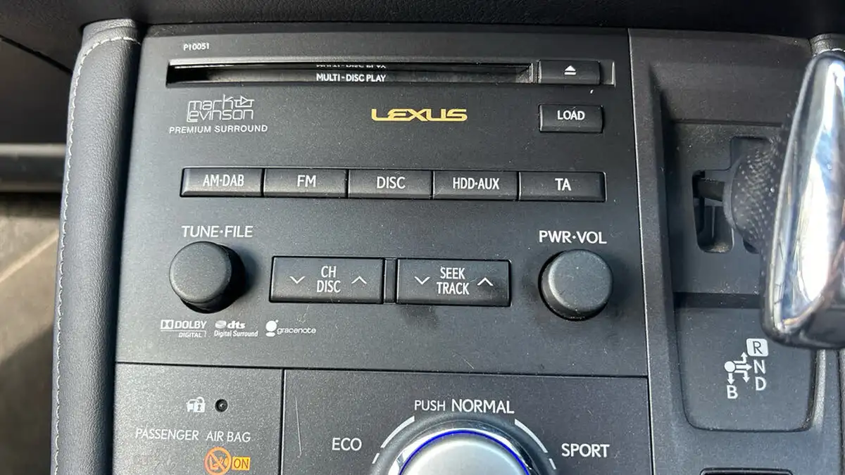 2012-lexus-ct-200h-18-se-l-premier-big-26