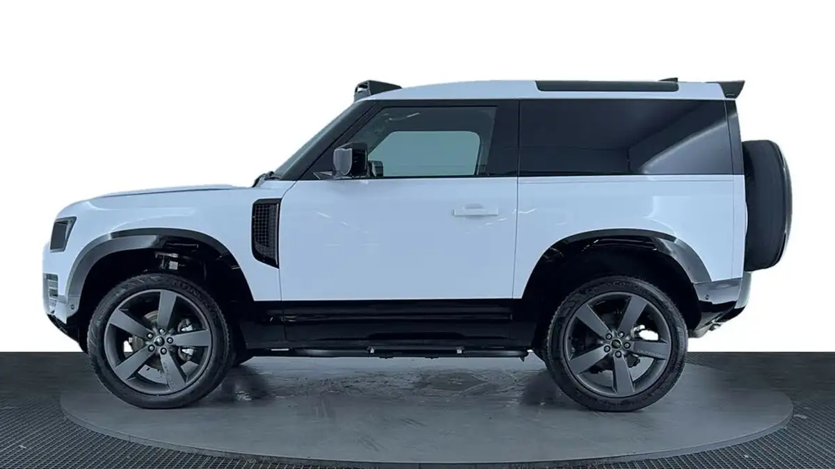 2025-land-rover-90-defender-30-d250-hard-top-s-90-big-6
