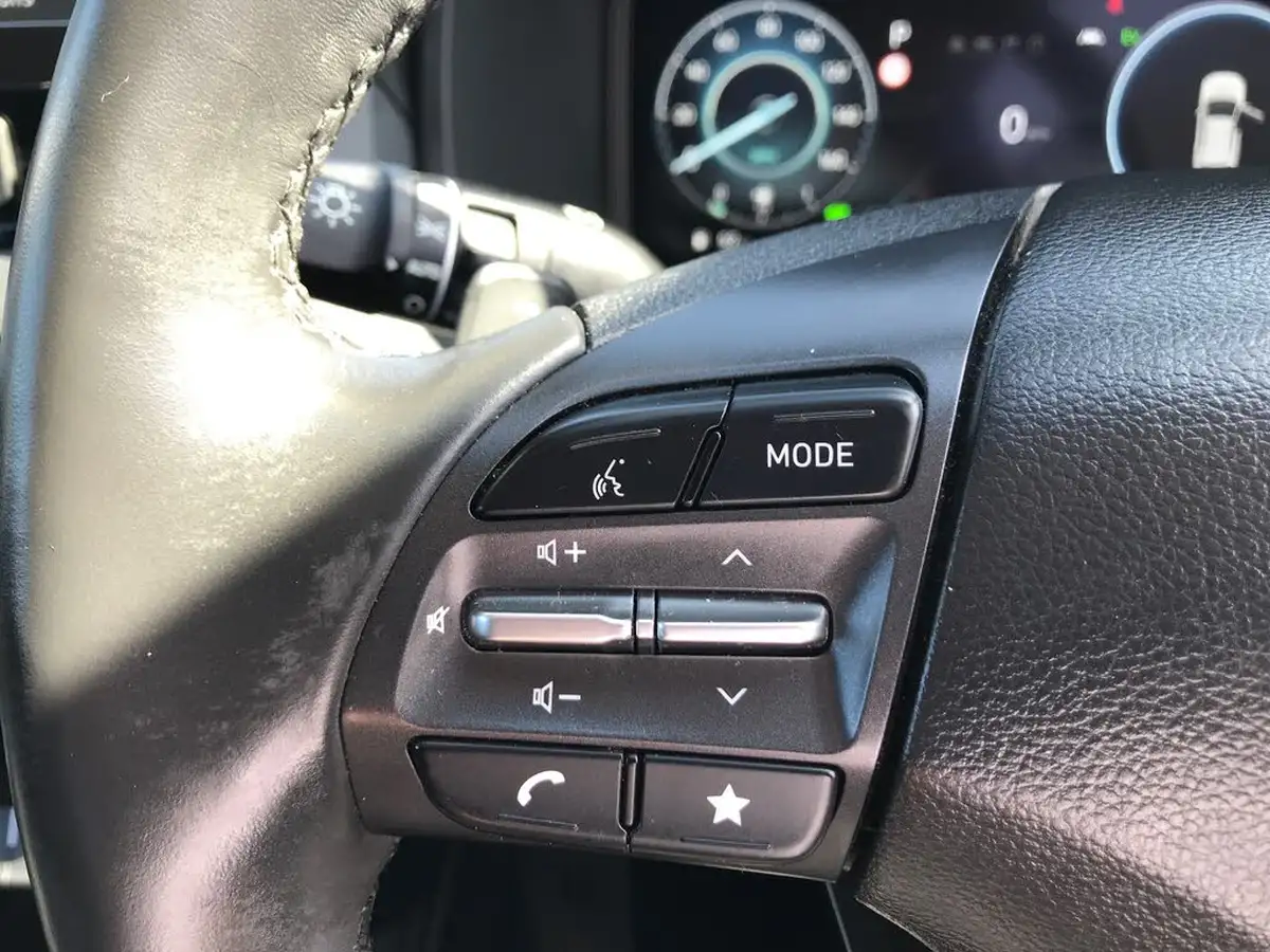 2022-hyundai-kona-16-gdi-premium-big-23