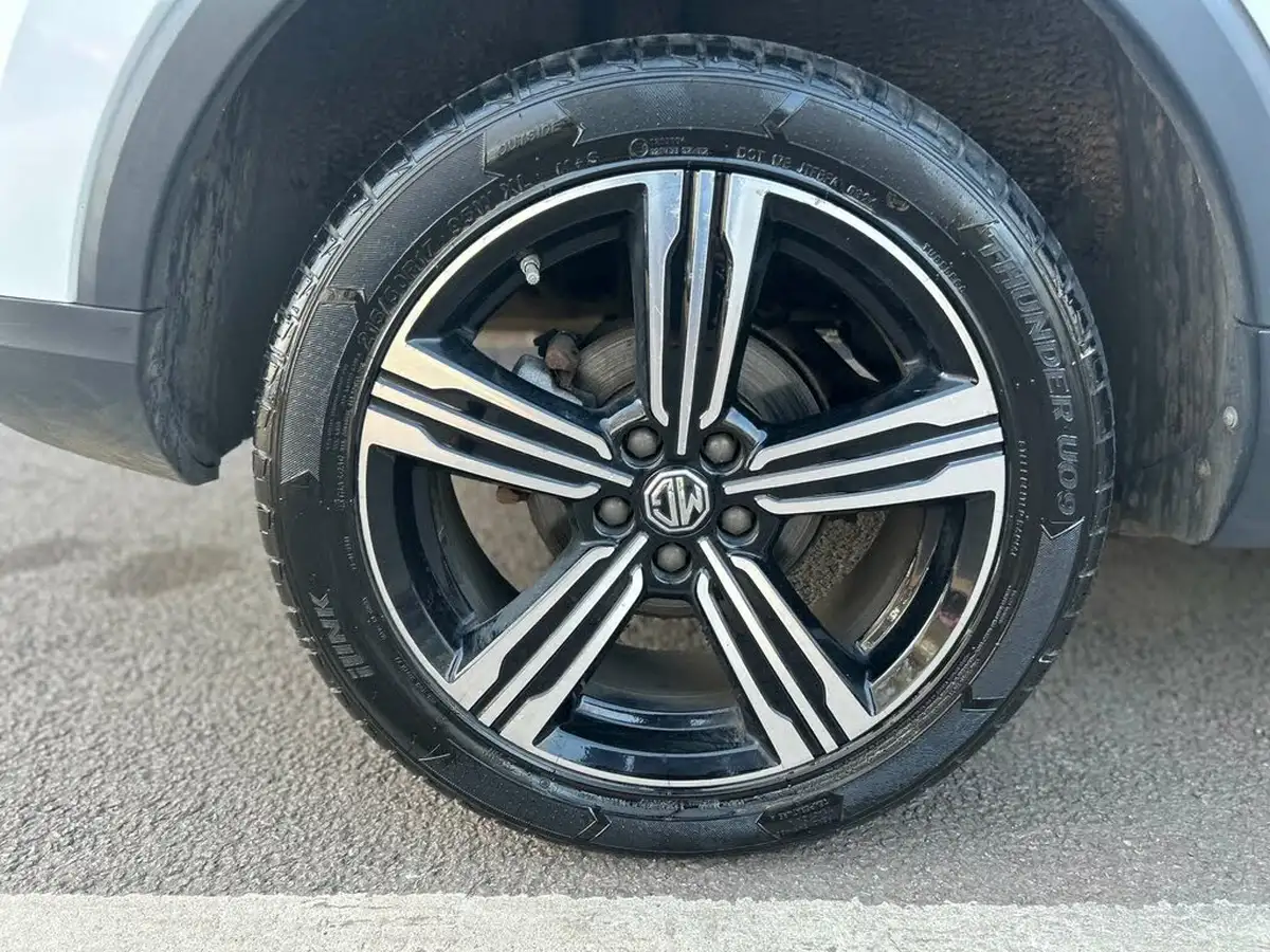 2019-mg-zs-suv-15-vti-tech-exclusive-105bhp-big-48
