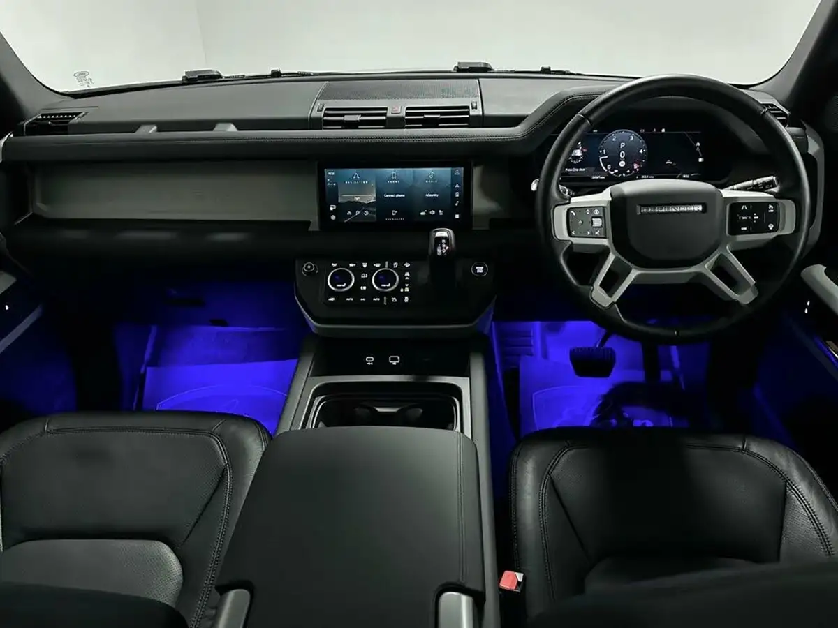 2024-land-rover-110-defender-30-d250-xs-edition-big-35