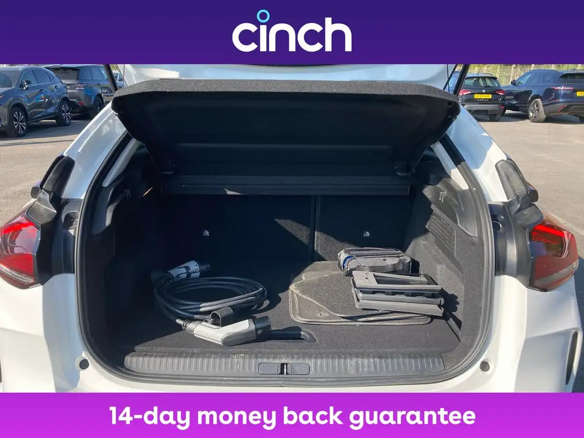 2022-citroen-c4-e-shine-big-14